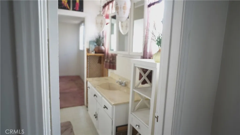 Additional image 10 of 214 E 92nd St, Los Angeles, CA 90003