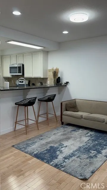 Additional image 47 of 18326 Collins Street Unit F, Tarzana, CA 91356