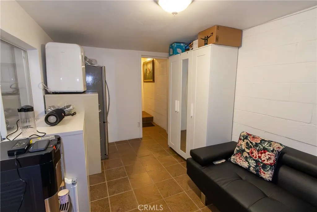 Additional image 51 of 9551 Via Ricardo, Burbank, CA 91504