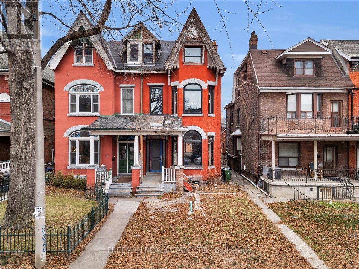 Property image for 393 MANNING AVENUE|Toronto (Palmerston-Little Italy), Ontario M6G2V6