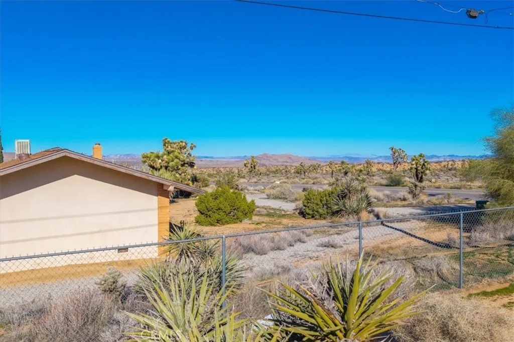 Additional image 112 of 58484 Juarez Drive, Yucca Valley, CA 92284