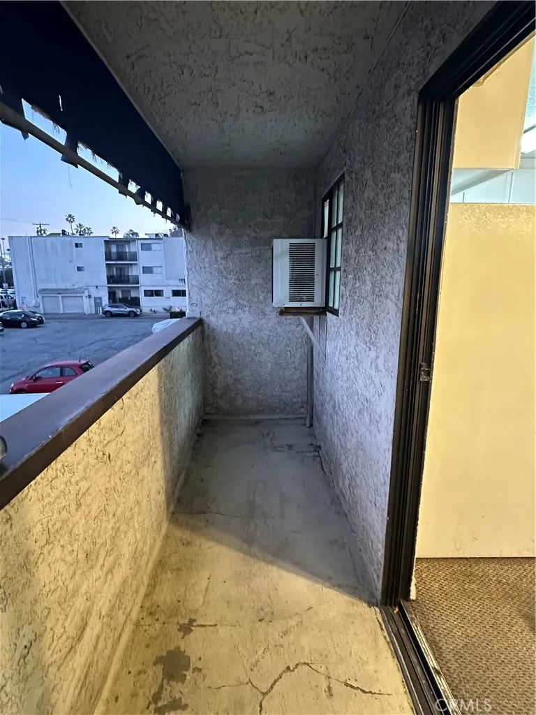 Additional image 21 of 18530 Hatteras Street Unit 212, Tarzana, CA 91356