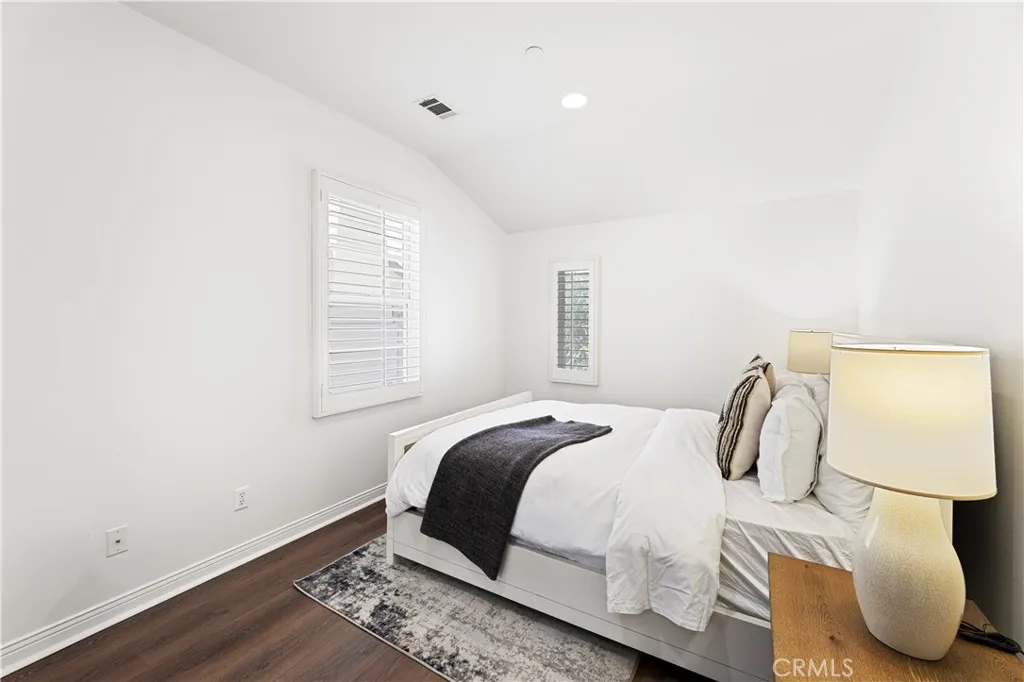 Additional image 109 of 54 Valley Terrace, Irvine, CA 92603