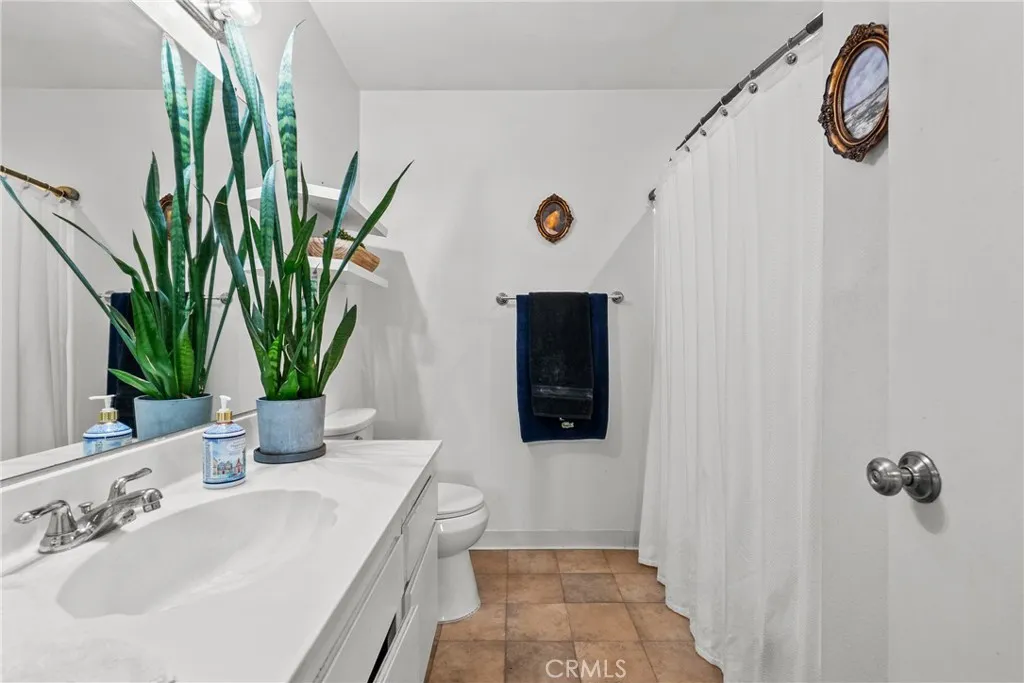 Additional image 23 of 25736 Player Drive Unit R4, Valencia, CA 91355