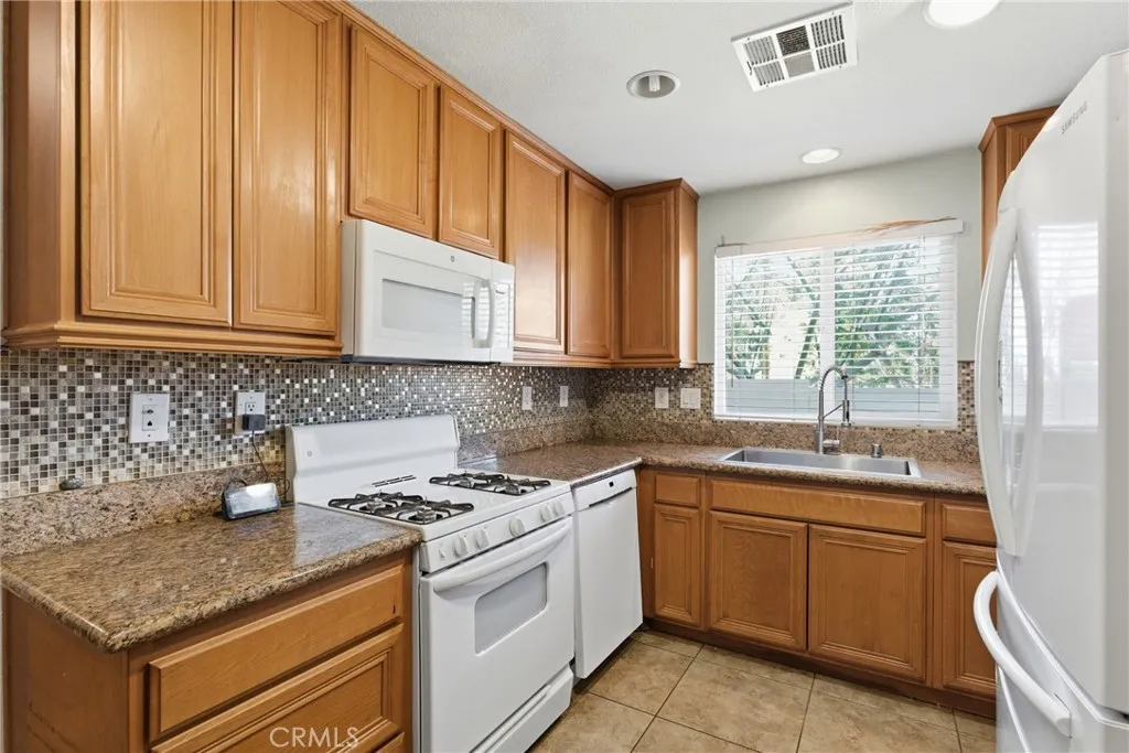 Additional image 55 of 22536 Canal Cir, Grand Terrace, CA 92313