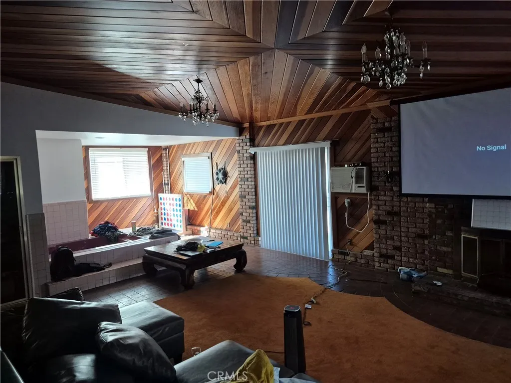 Additional image 16 of 12621 S Hoover St, Los Angeles, CA 90044