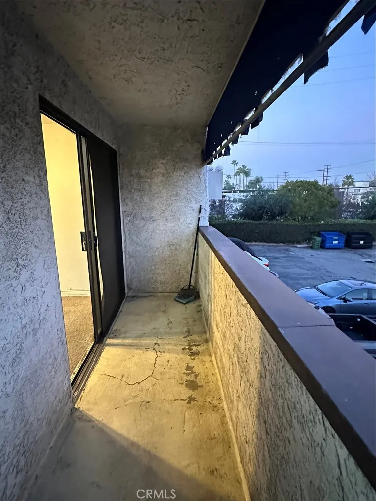 Additional image 20 of 18530 Hatteras Street Unit 212, Tarzana, CA 91356