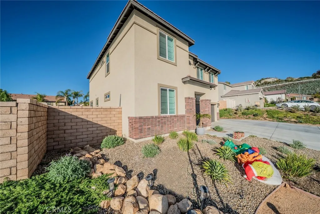 Additional image 100 of 7640 Messina Heights Ln, Highland, CA 92346