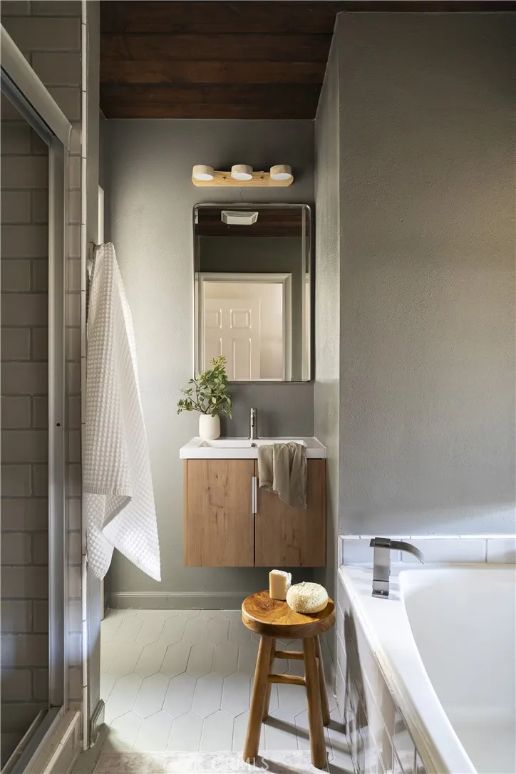 Additional image 39 of 28000 West Shore Drive, Lake Arrowhead, CA 92352