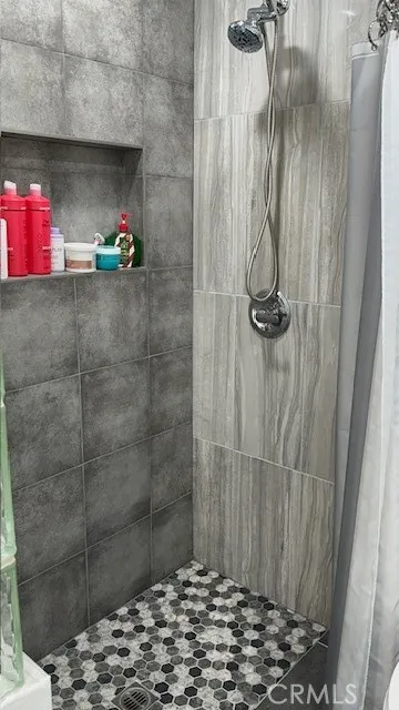 Additional image 49 of 18326 Collins Street Unit F, Tarzana, CA 91356