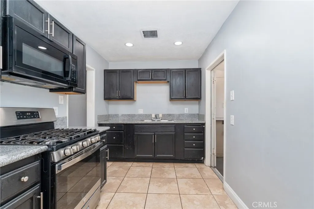 Additional image 12 of 1572 Belle St, San Bernardino, CA 92404