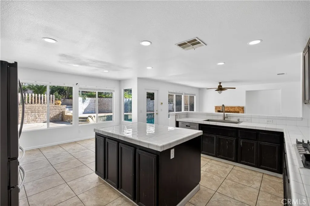 Additional image 14 of 28504 Old Coach Ct, Saugus, CA 91390