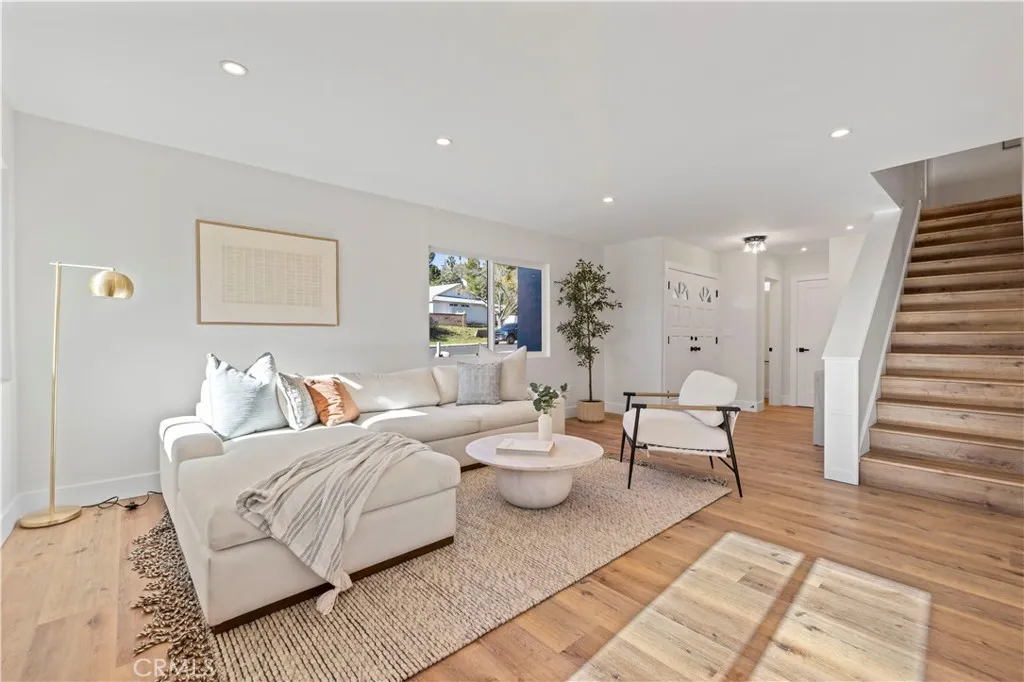 Additional image 5 of 28218 Oaklar Drive, Saugus, CA 91350