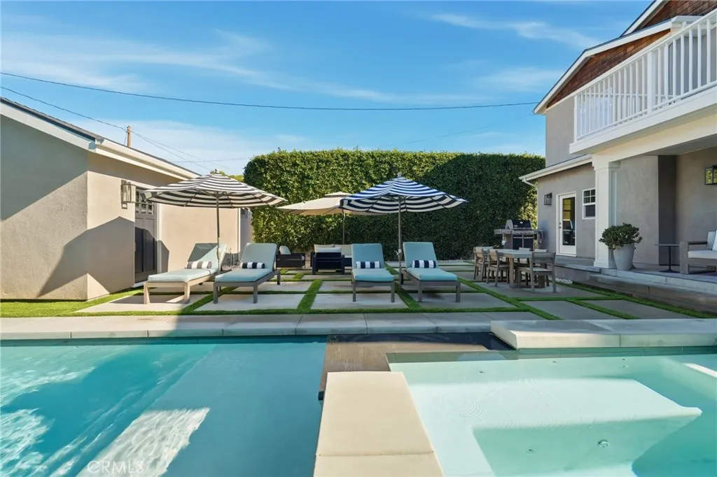 Additional image 86 of 2311 W Clark Avenue, Burbank, CA 91506