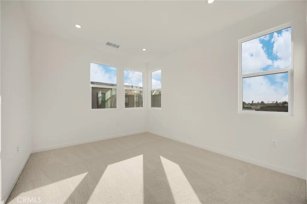 Additional image 89 of 109 S Laxore Street Unit 306, Anaheim, CA 92804