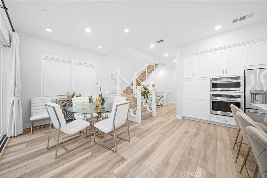 Additional image 55 of 119 Glance, Irvine, CA 92618