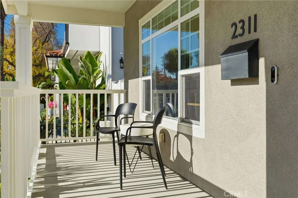 Additional image 3 of 2311 W Clark Avenue, Burbank, CA 91506