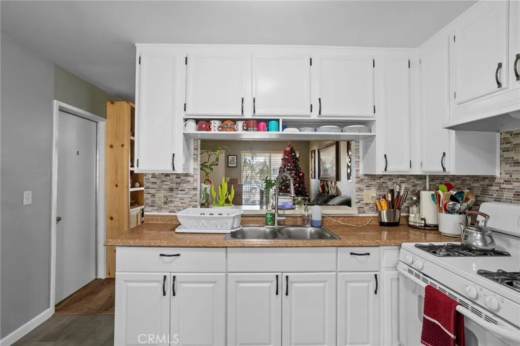 Additional image 11 of 372 Red Cedar Pl, Perris, CA 92570