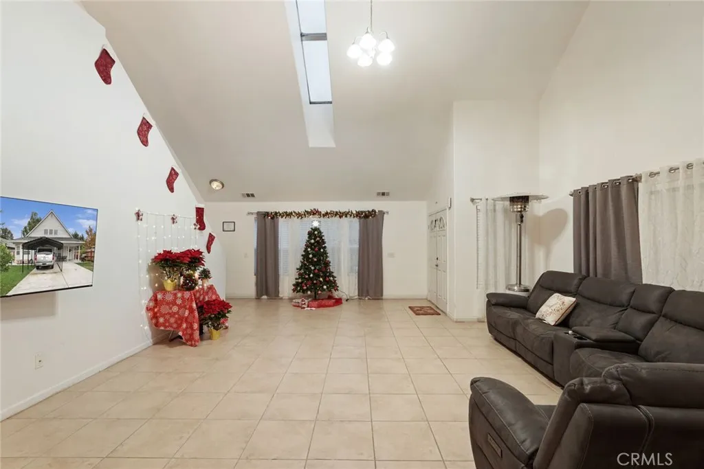 Additional image 22 of 336 E Locust St, Lodi, CA 95240