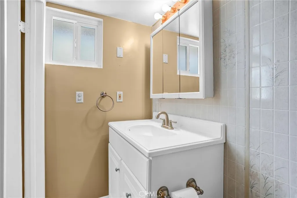 Additional image 18 of 346 N Nantes Ave, La Puente, CA 91744