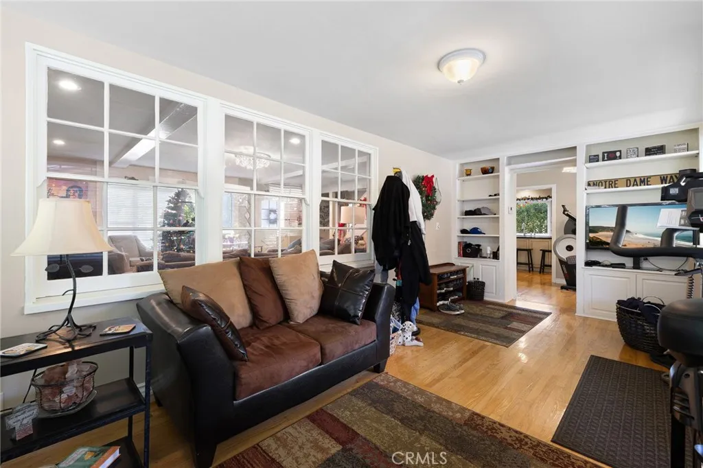 Additional image 100 of 2964 Lombardy Rd, Pasadena, CA 91107