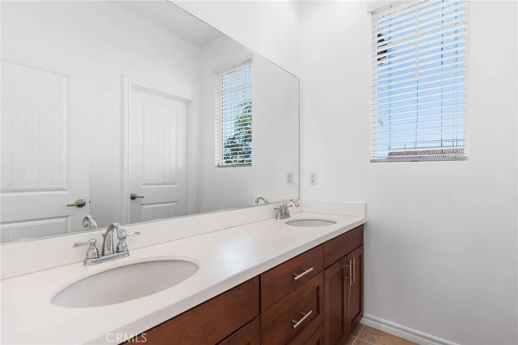 Additional image 63 of 22756 Meyler Street, Torrance, CA 90502