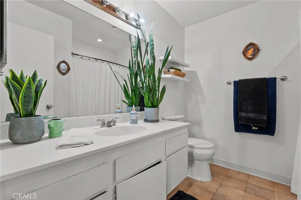 Additional image 22 of 25736 Player Drive Unit R4, Valencia, CA 91355