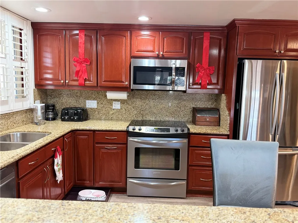 Additional image 9 of 1860 McKinney Wy M15-21a Way, Seal Beach, CA 90740