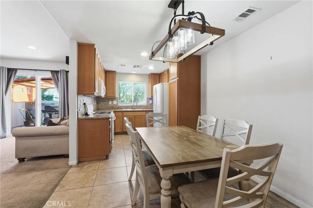 Additional image 15 of 22536 Canal Cir, Grand Terrace, CA 92313