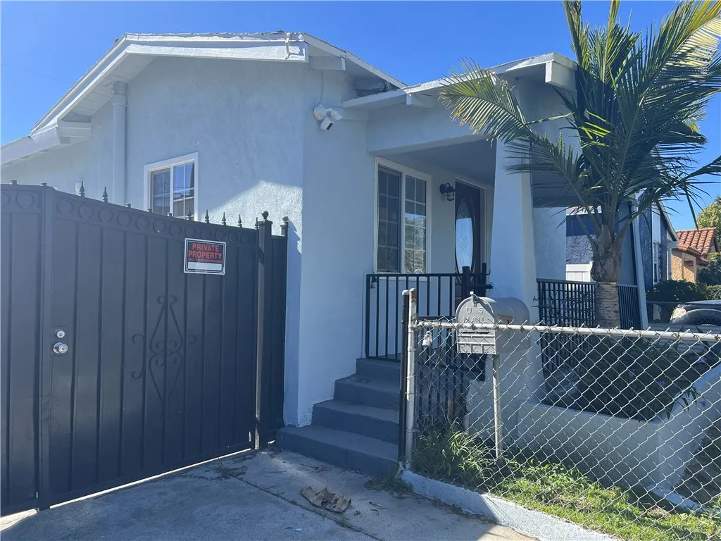 Additional image 3 of 1612 W 71st St, Los Angeles, CA 90047