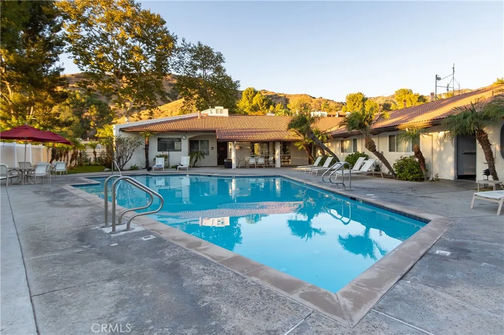 Additional image 54 of 9551 Via Ricardo, Burbank, CA 91504