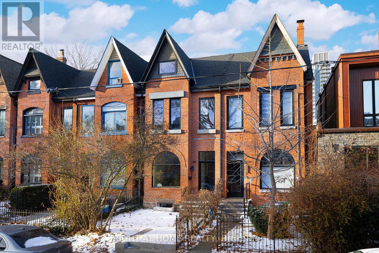 292 BORDEN STREET|Toronto (University), Ontario M5S2N6