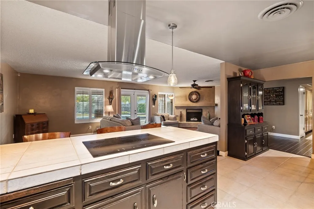 Additional image 65 of 6001 Meadow Glen Way, Bakersfield, CA 93306