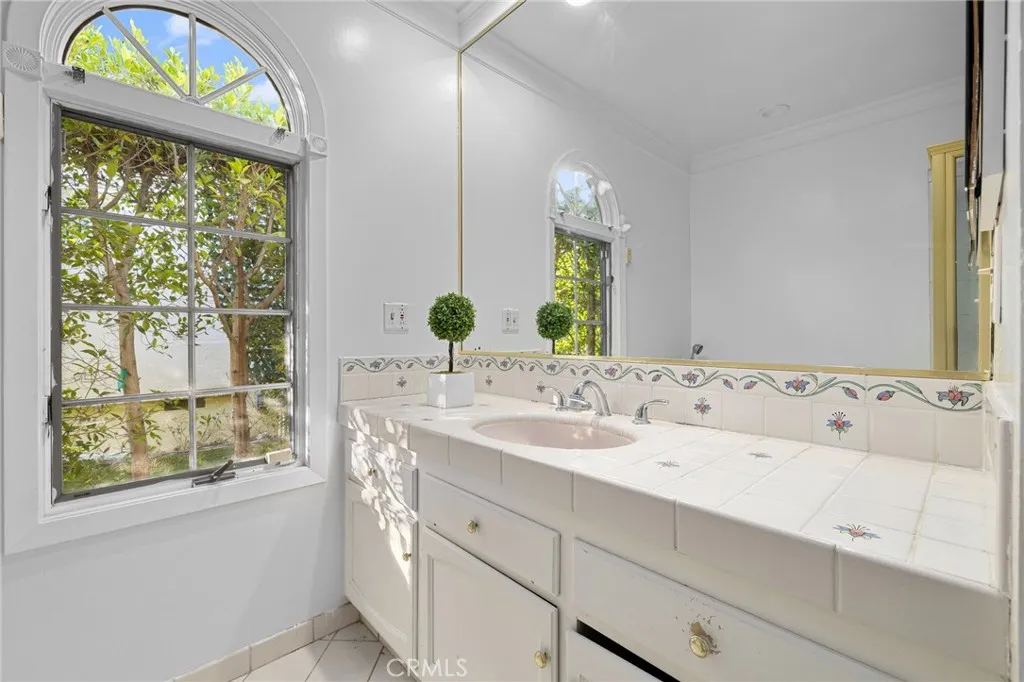 Additional image 79 of 2976 Lombardy Rd, Pasadena, CA 91107