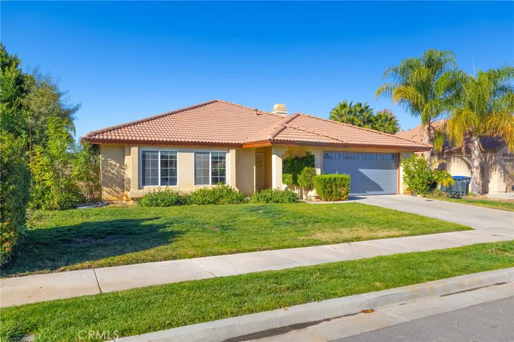 Additional image 2 of 833 Empressa Court, Hemet, CA 92543