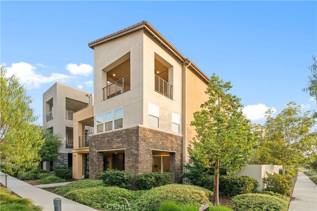 Additional image 92 of 119 Glance, Irvine, CA 92618