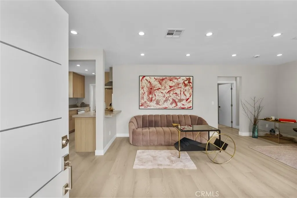 Additional image 47 of 6820 Jellico Avenue, Van Nuys, CA 91406