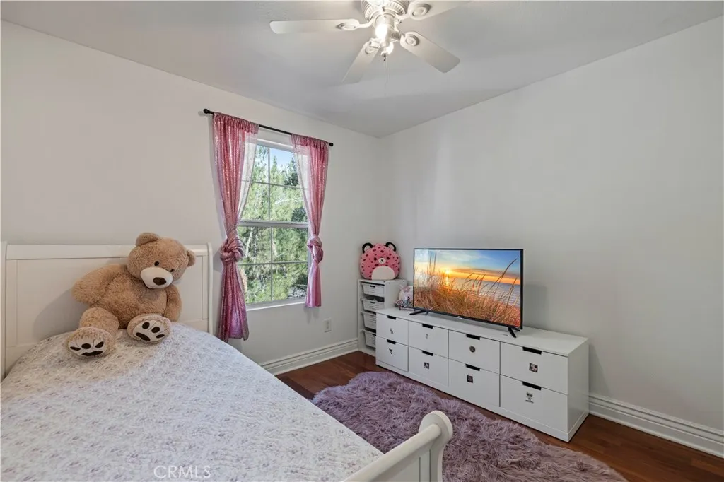 Additional image 111 of 23402 Brookdale Lane Unit 56, Valencia, CA 91355