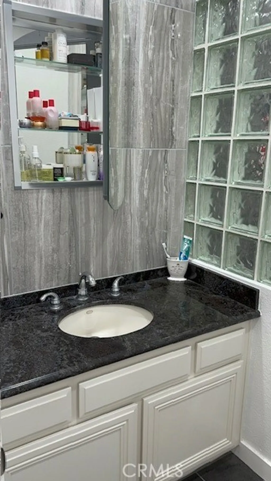 Additional image 22 of 18326 Collins Street Unit F, Tarzana, CA 91356