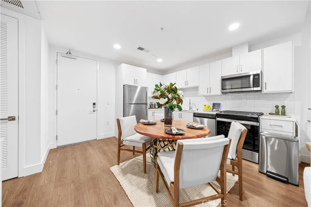 Additional image 53 of 709 E Walnut Street Unit 222, Pasadena, CA 91101