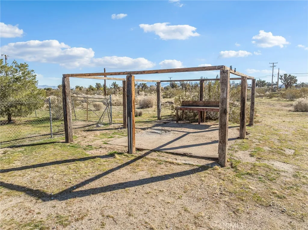 Additional image 37 of 9770 2nd St, Phelan, CA 92371