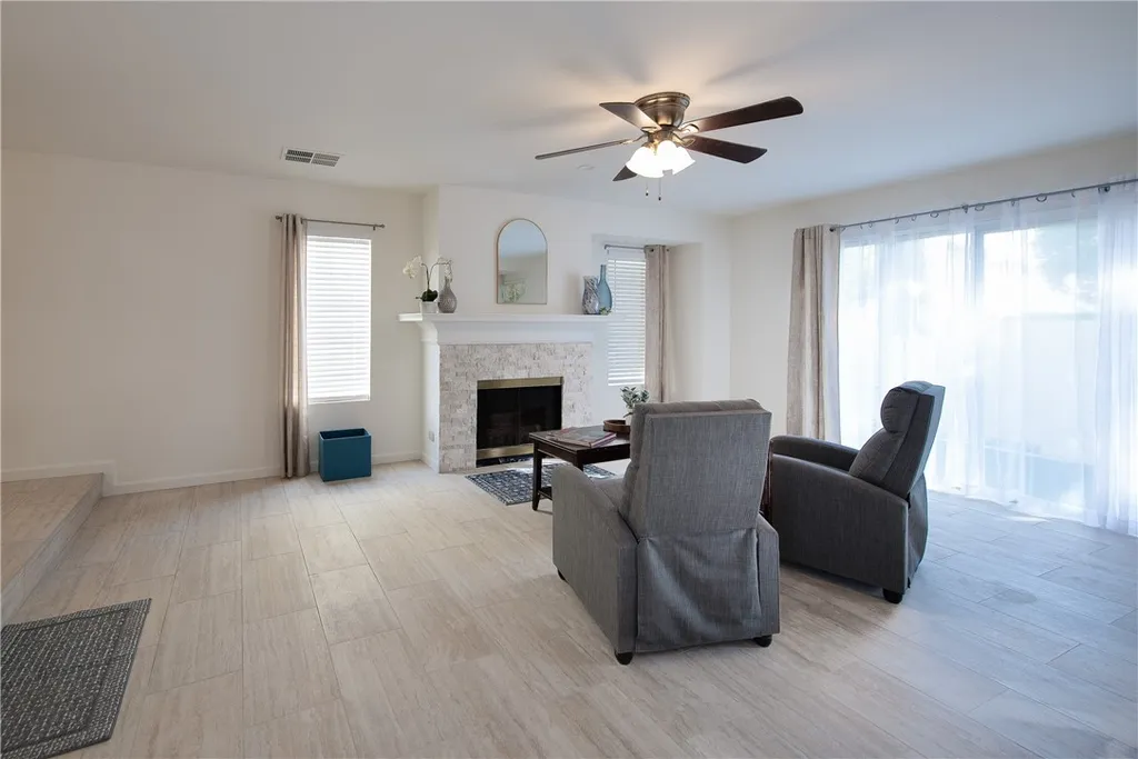 Additional image 15 of 401 W 220th street #49, Carson, CA 90745