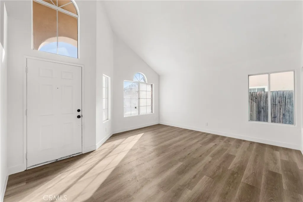 Additional image 7 of 179 S Massachusetts, Lake Elsinore, CA 92530