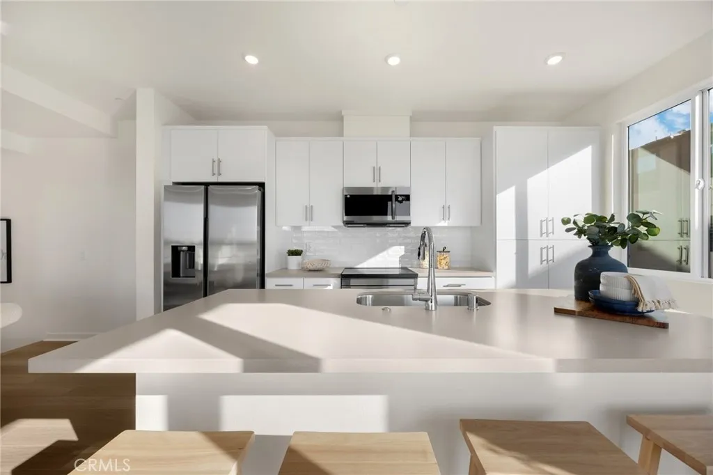 Additional image 76 of 109 S Laxore Street Unit 306, Anaheim, CA 92804