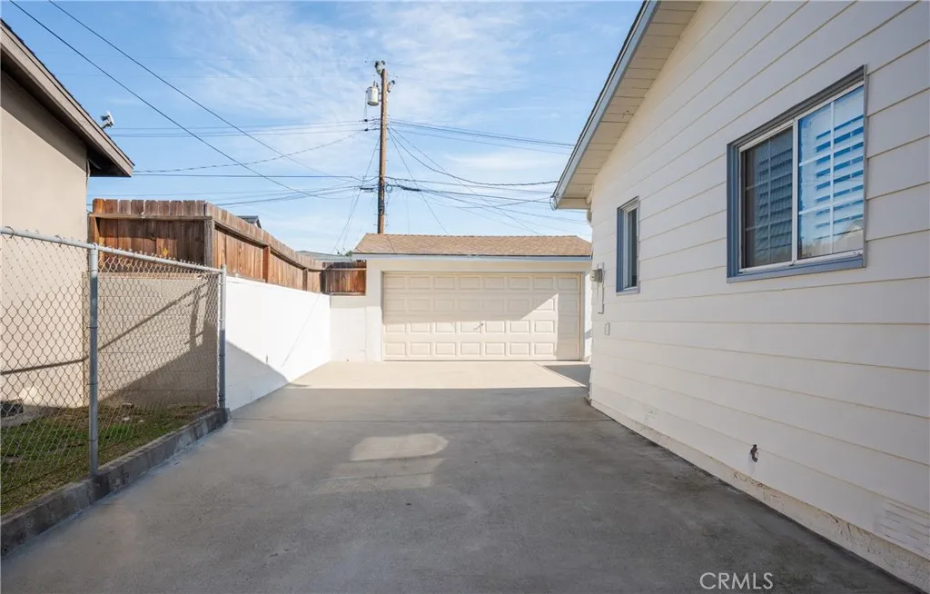 742 N Aguirre Ave, San Dimas, CA 91773