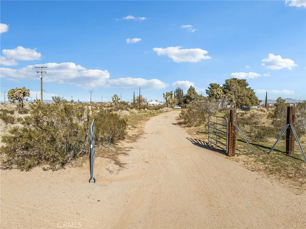 Additional image 86 of 9770 2nd St, Phelan, CA 92371