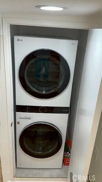 Additional image 38 of 18326 Collins Street Unit F, Tarzana, CA 91356