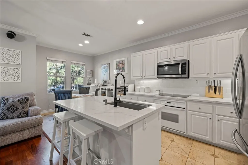 Additional image 14 of 23402 Brookdale Lane Unit 56, Valencia, CA 91355