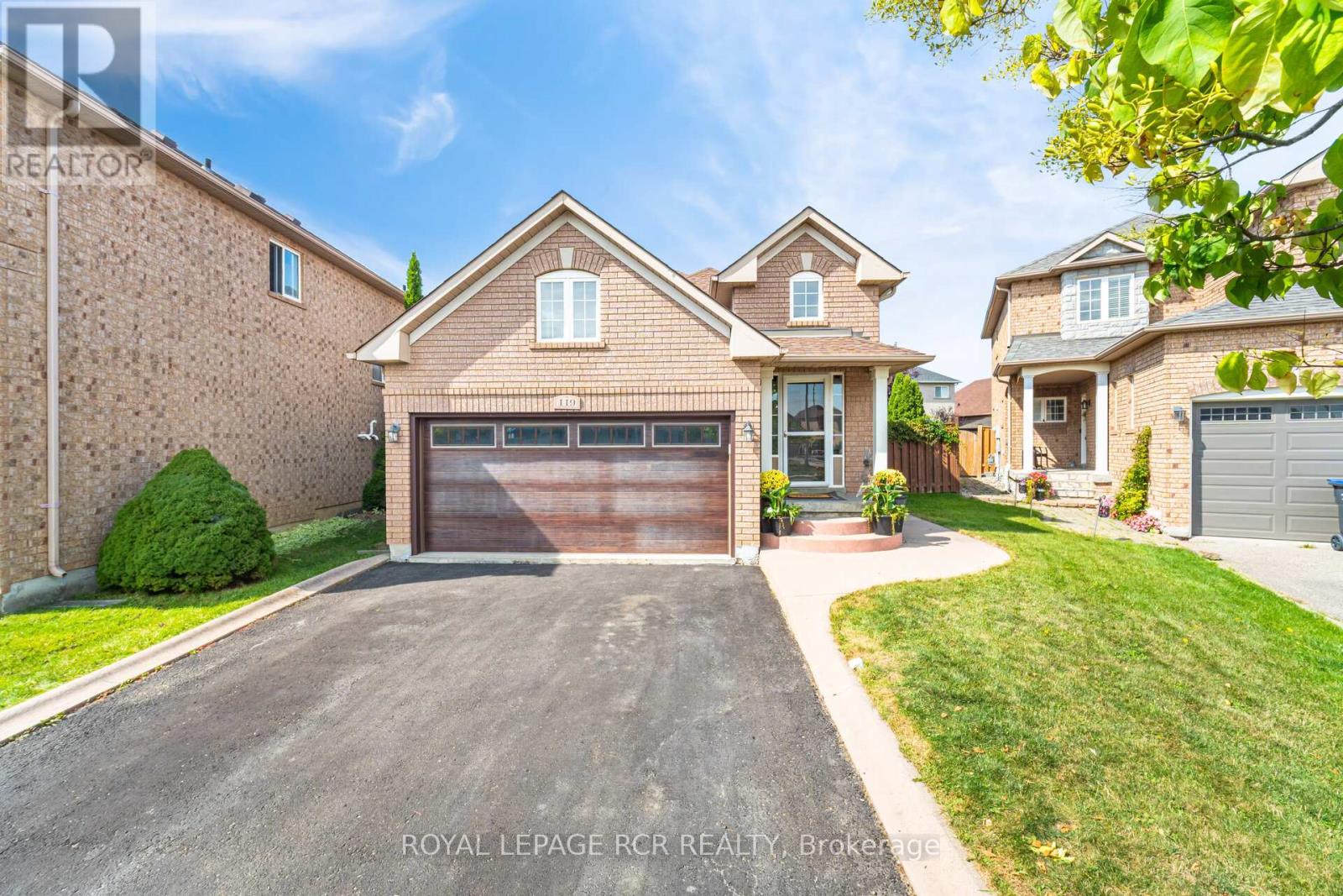 Property image for 119 SUNDRIDGE STREET|Brampton (Snelgrove), Ontario L7A1J8