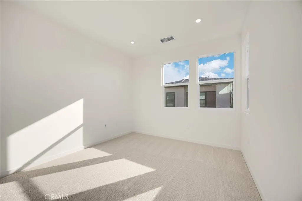 Additional image 95 of 109 S Laxore Street Unit 306, Anaheim, CA 92804